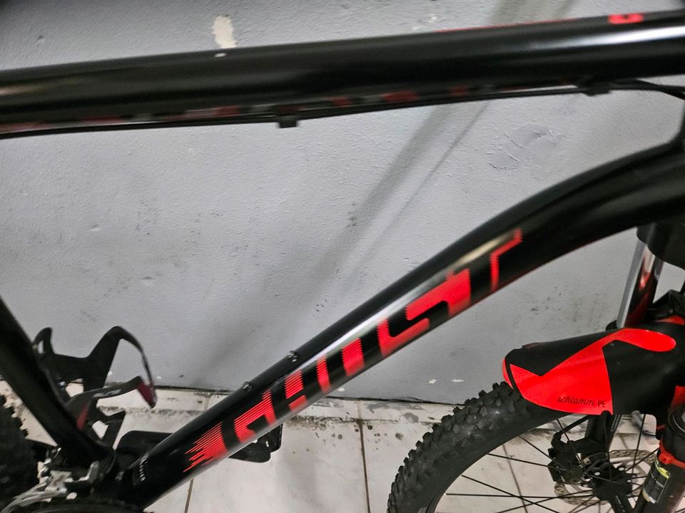 XL 54Cm GHOST SONA 26 Zoll Fahrrad Mountainbike Scheibenbremse in Augsburg