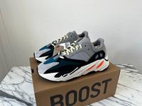 Adidas Yeezy Boost 700 42 (US8,5) Wave Runner B75571 Sachsen-Anhalt - Halle Vorschau