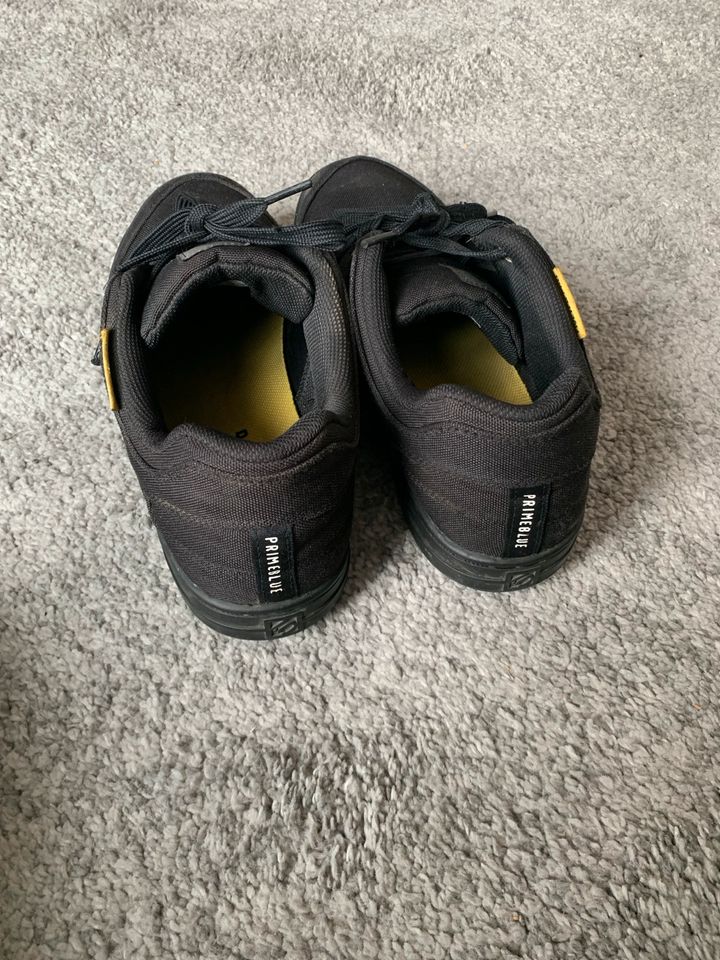 Adidas FiveTen Schuhe 42 2/3 in Welling