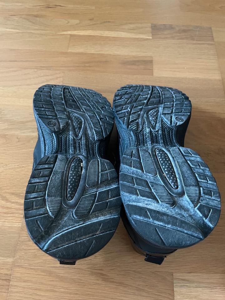 1x getragene Sneaker Graceland Gr. 40 schwarz Sportschuhe in Mühltal 