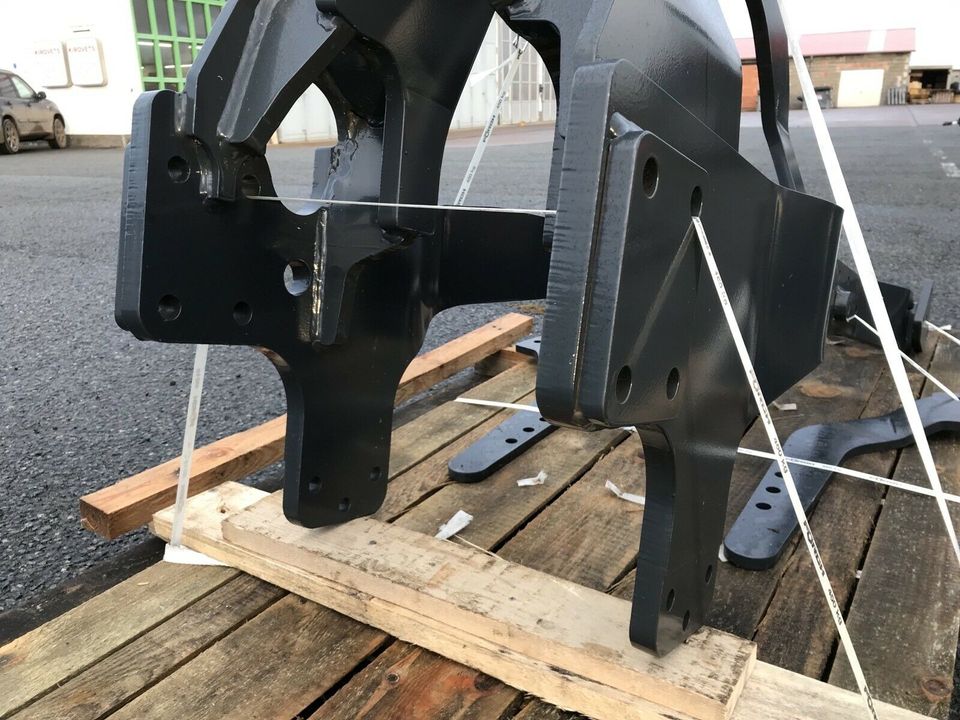 Anbaukonsolen für Deutz Fahr 5100-5120 Frontlader Traktor in Wipfratal