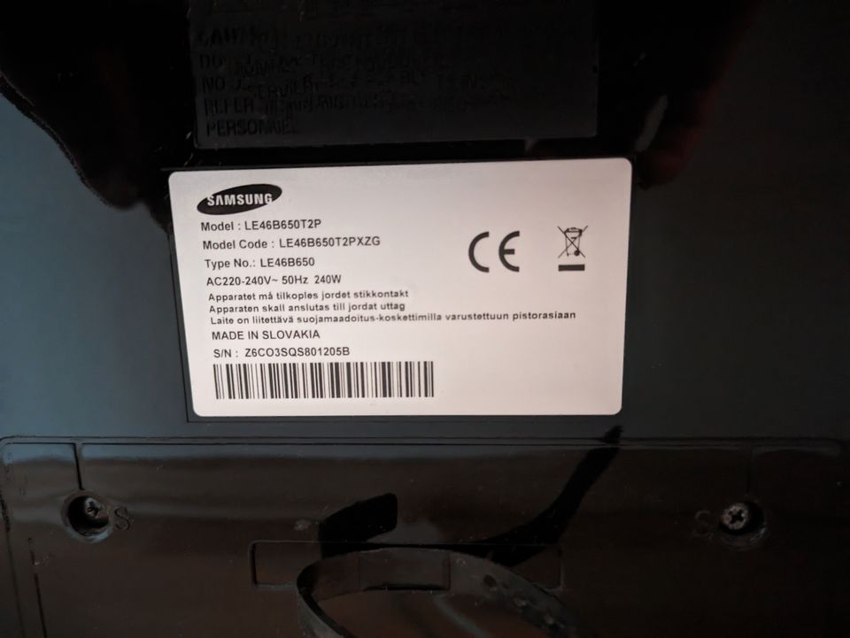 SAMSUNG TV Fernseher 46 Zoll mit FB - LE46B650T2P in Mainz