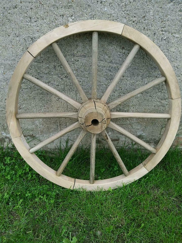 altes Holzwagenrad, 125cm, Rohling in Zeitz