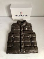 Moncler Weste Vest Daunenweste Daunen Jacke Grün Gr. 2 / M München - Maxvorstadt Vorschau