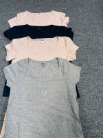 4 Shirts /rose,d.grün,nude,grau Basic Shirts ,Angebot Nordrhein-Westfalen - Sankt Augustin Vorschau