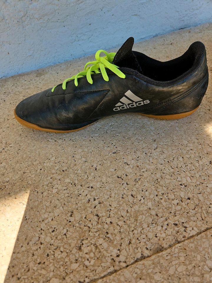 Sportschuhe Adidas in Adelmannsfelden