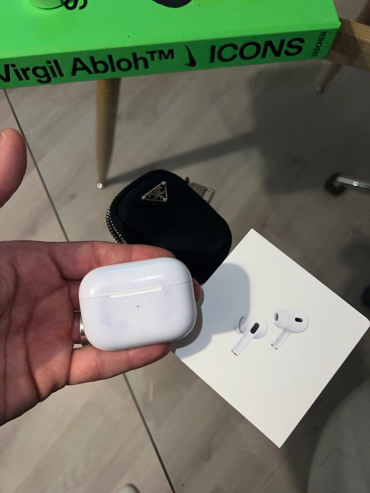 AirPods Pro Gen. 2 in Nürnberg (Mittelfr)