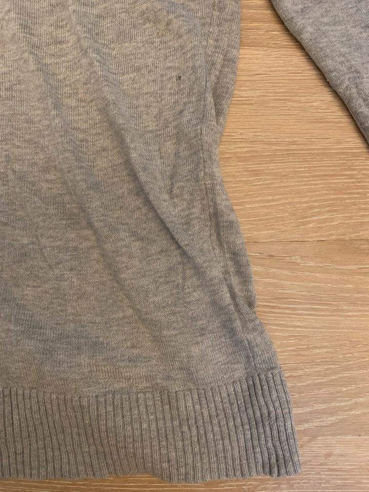 Hollister Pullover Pulli grau in Geesthacht