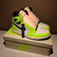 Air Jordan 1 Retro High OG Volt - Visionare, EU 42/UK8/US9 , OVP Bayern - Schnaittach Vorschau