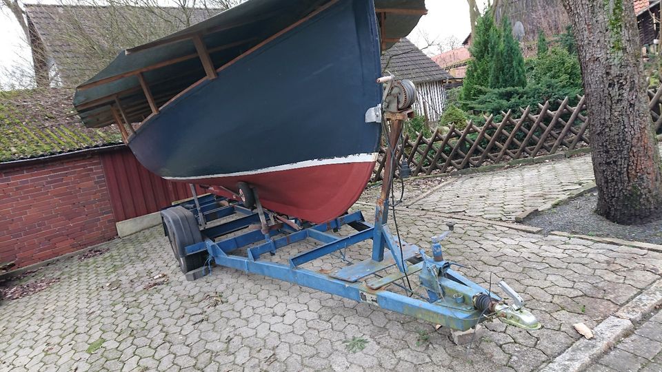 Motorboot, Arbeitsboot, Holzboot inkl. Trailer in Steinhorst