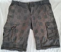 Kurze Herren-Hose, rocco, grau-braun kariert,  Gr. XL Baden-Württemberg - Mittelbiberach Vorschau