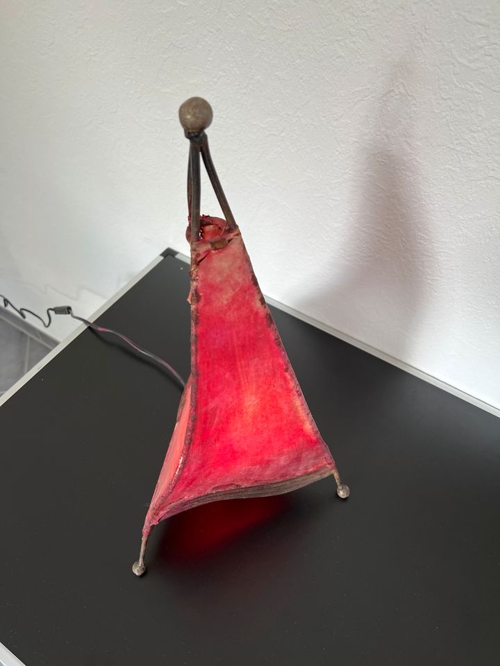 Marokkanische Lampe / Leder / rot / Marrakesch / Wohnzimmer in Siegen