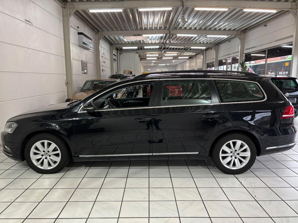 Volkswagen Passat Variant Comfortline BlueMotion *1.Hand* in Essen