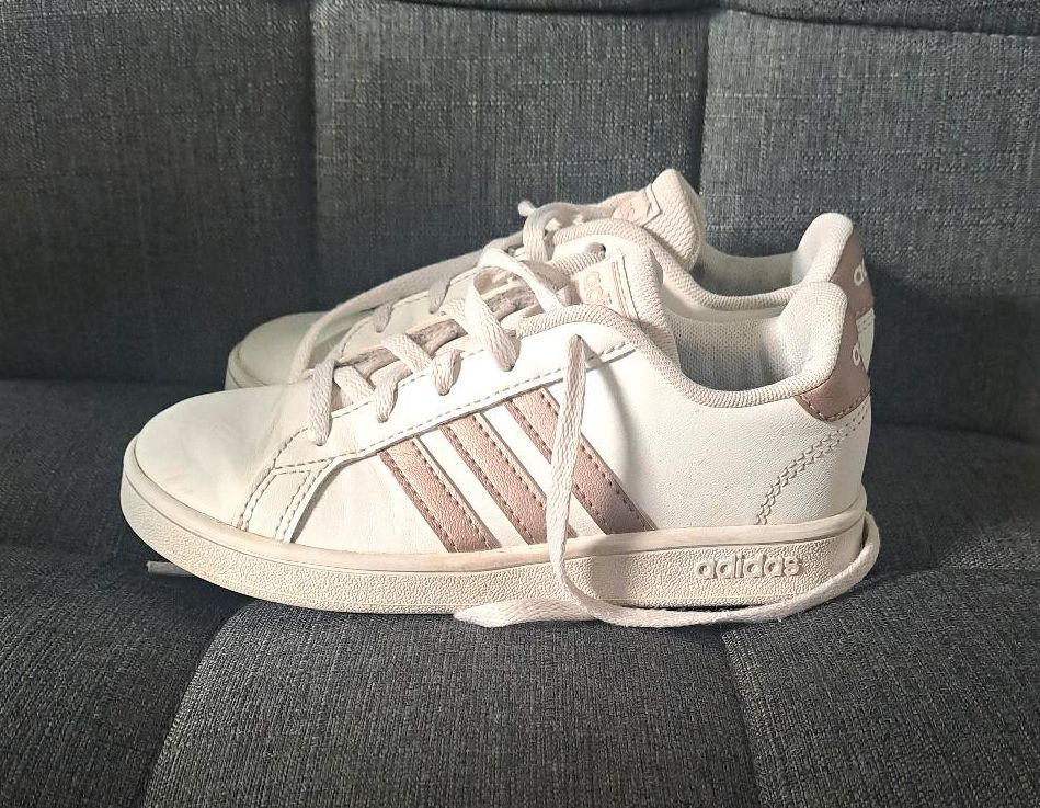 Adidas Sneaker 30 in Bad Langensalza