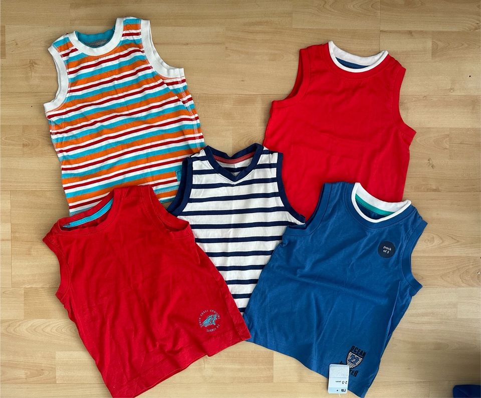 ärmellose T-Shirts  Hemd Set von Mothercare in Bad Oeynhausen