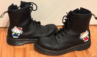 Sanrio Hello Kitty Dr Martens Stiefel Stuttgart - Bad Cannstatt Vorschau