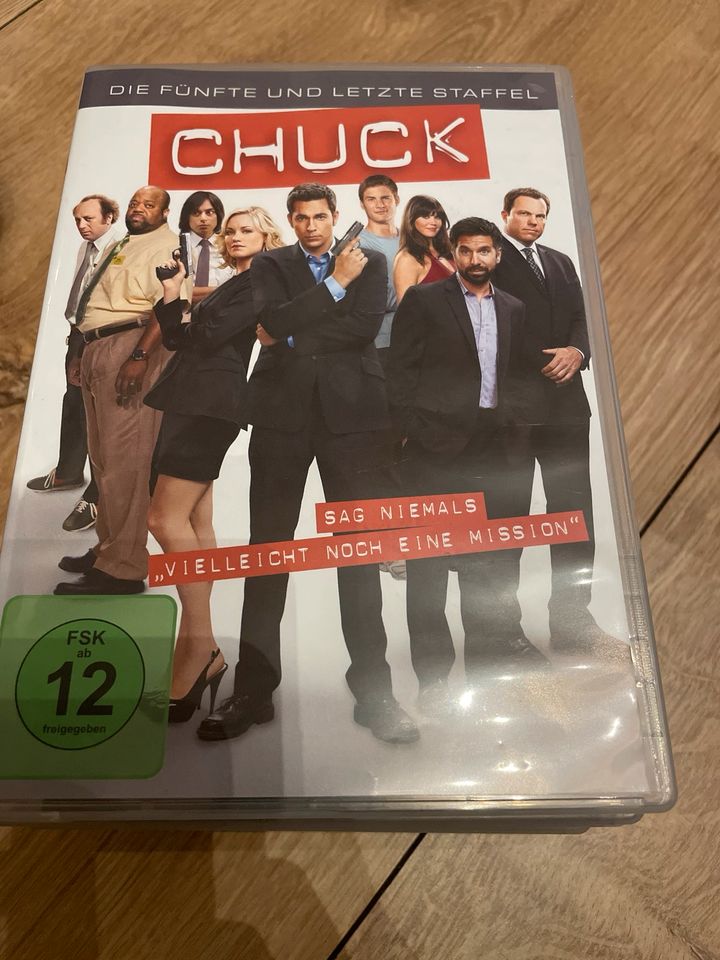 Chuck Staffel 1-5 in Grasberg