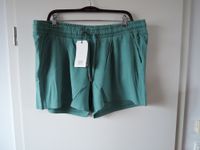 NEU Q/S  by s. oliver Shorts salbeigrün grün 44 Nordrhein-Westfalen - Rommerskirchen Vorschau