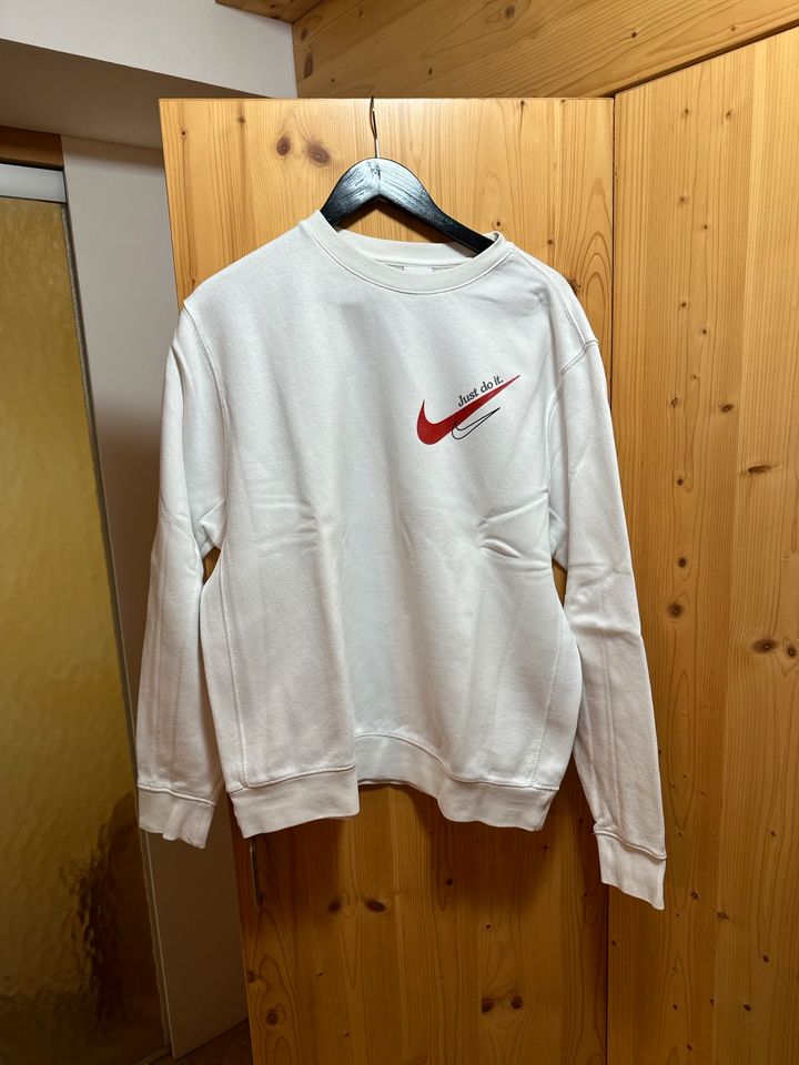 Nike Hoodie in Pössneck