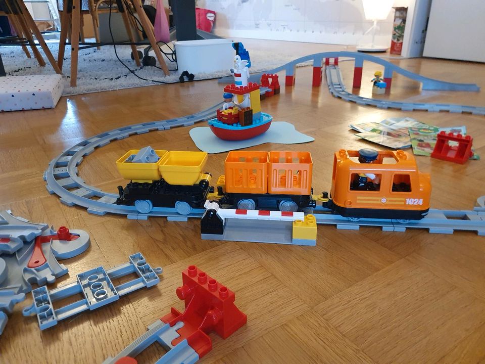 Lego Duplo Eisenbahn/Güterzug/Schienen/Weichen in Karlsruhe