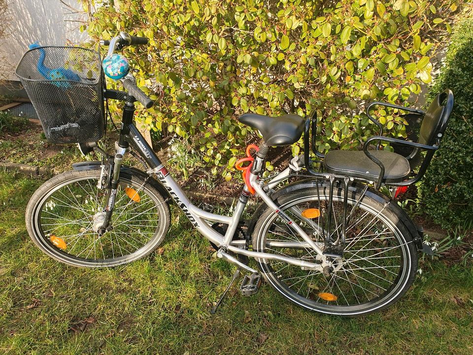 ‼️Damen City Fahrrad mit Kindersitz‼️ in Kiel