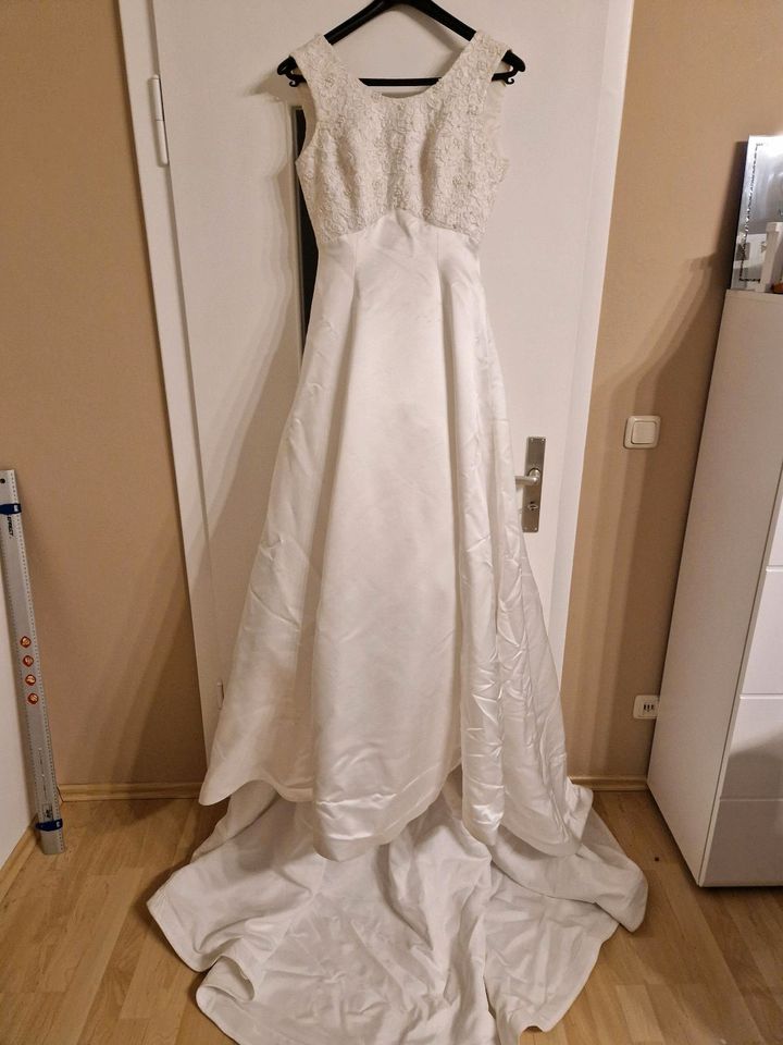 Brautkleid in Burgkunstadt