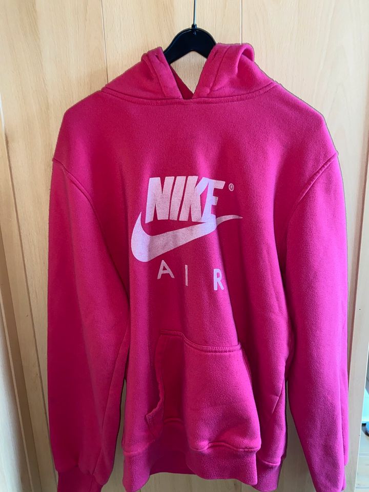 Nike hoddie in Pegnitz