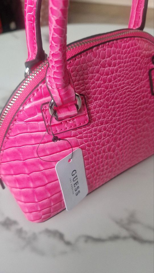 NEU Guess Tasche pink in Köln