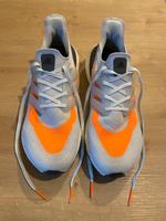 Adidas Ultraboost Schuhe 45 1/3 Bayern - Dettelbach Vorschau