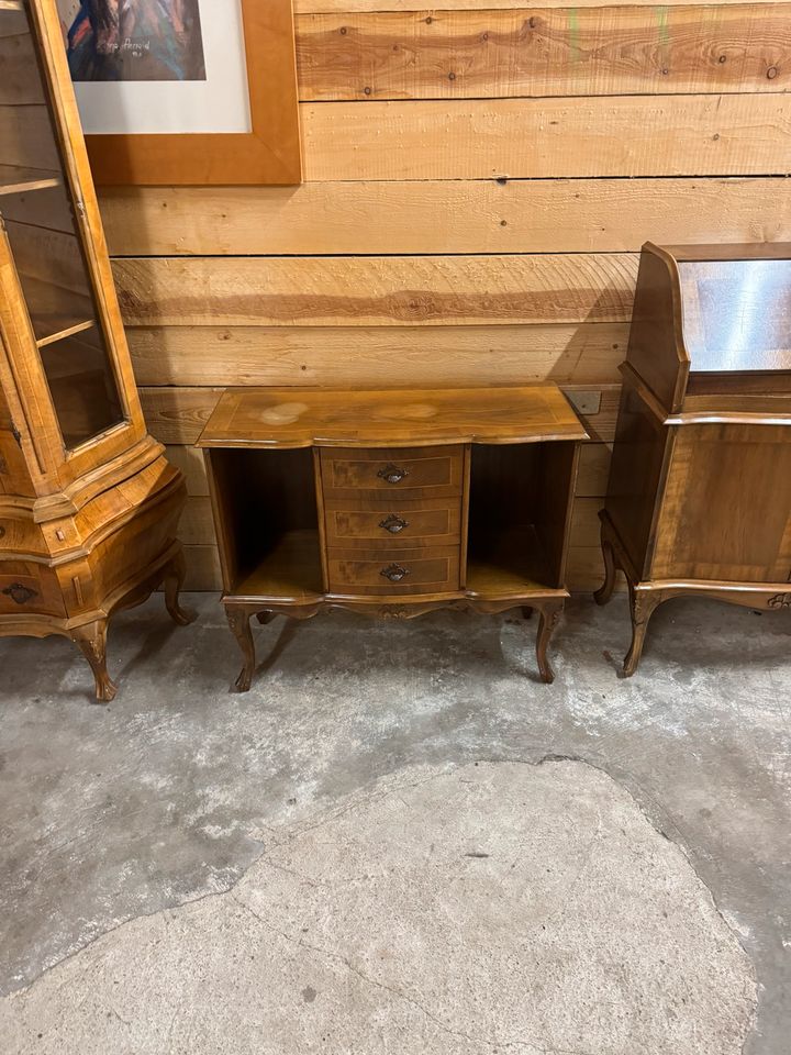 Sekretär Kommode Schrank Antik Vintage Retro (Lieferung möglich) in Hannover