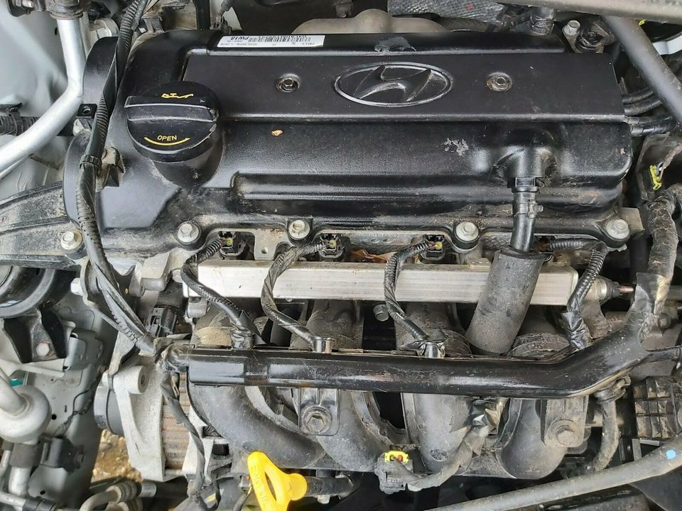 Hyundai I20 1.2 G4LA 2014 Schlachtfest Motor Getriebe Karosse. in Eichenau
