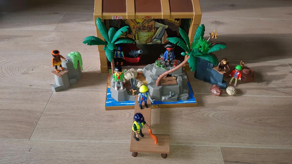 Piraten Playmobil Koffer zum mitnehmen in Kösching