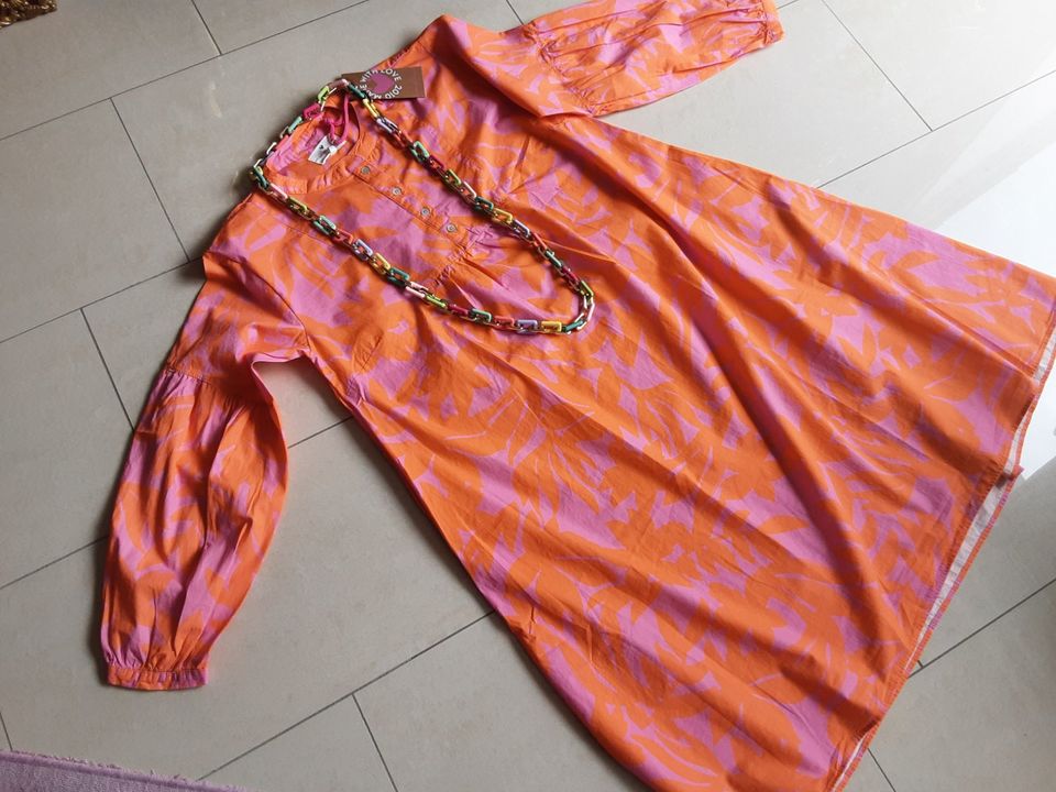 TRAUMKLEID VON LIEBLINGSSTÜCK IN ORANGE/PINK TOLLER SCHNITT GR 44 in Essen