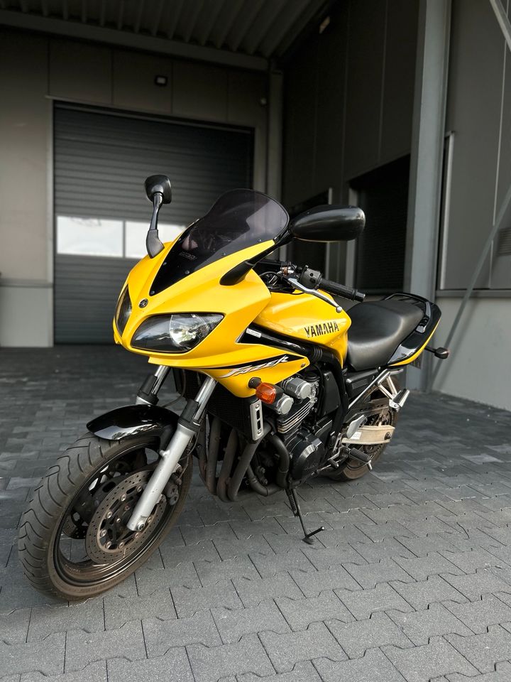 Yamaha fzs 600 Fazer in Viersen