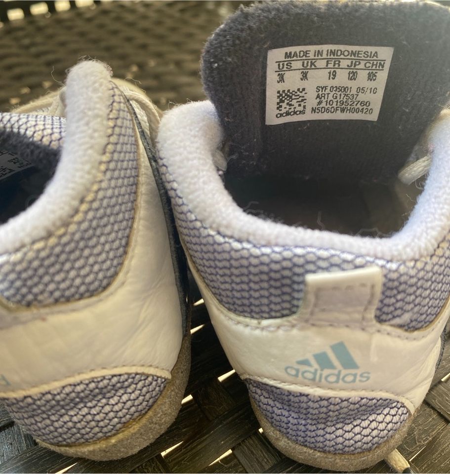 Adidas Babyschuhe weiß/blau Gr. 19 FR in Berlin