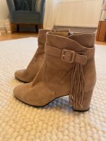 Neuwertige Lloyd Stiefelette Wildleder Gr. 39 hellbraun beige Frankfurt am Main - Bornheim Vorschau