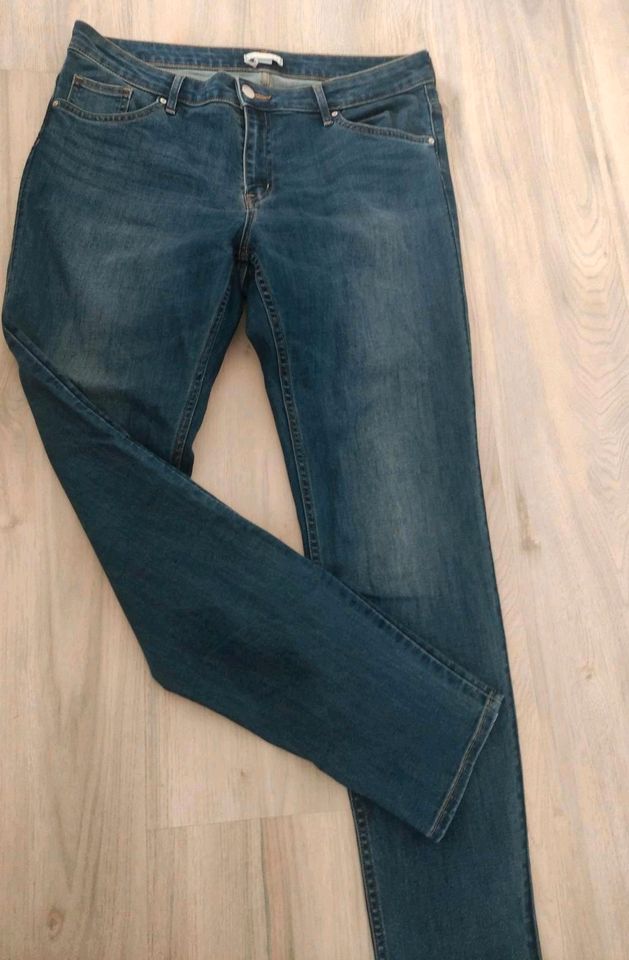 Tolle H u. M Jeans ohne Etikett entspricht gr 42/44 wie neu in Ispringen