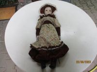 Puppe mit Schlafaugen und sehr beweglich. 46 cm groß Hessen - Rabenau Vorschau