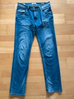 Neuwertig Jeans Bugatti Tejidos Royo Gr. 46 W31 L32 blau Dresden - Äußere Neustadt Vorschau