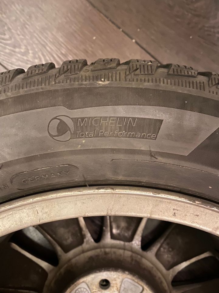 Michelin reifen für Audi A3 mit Original Felgen in Köln