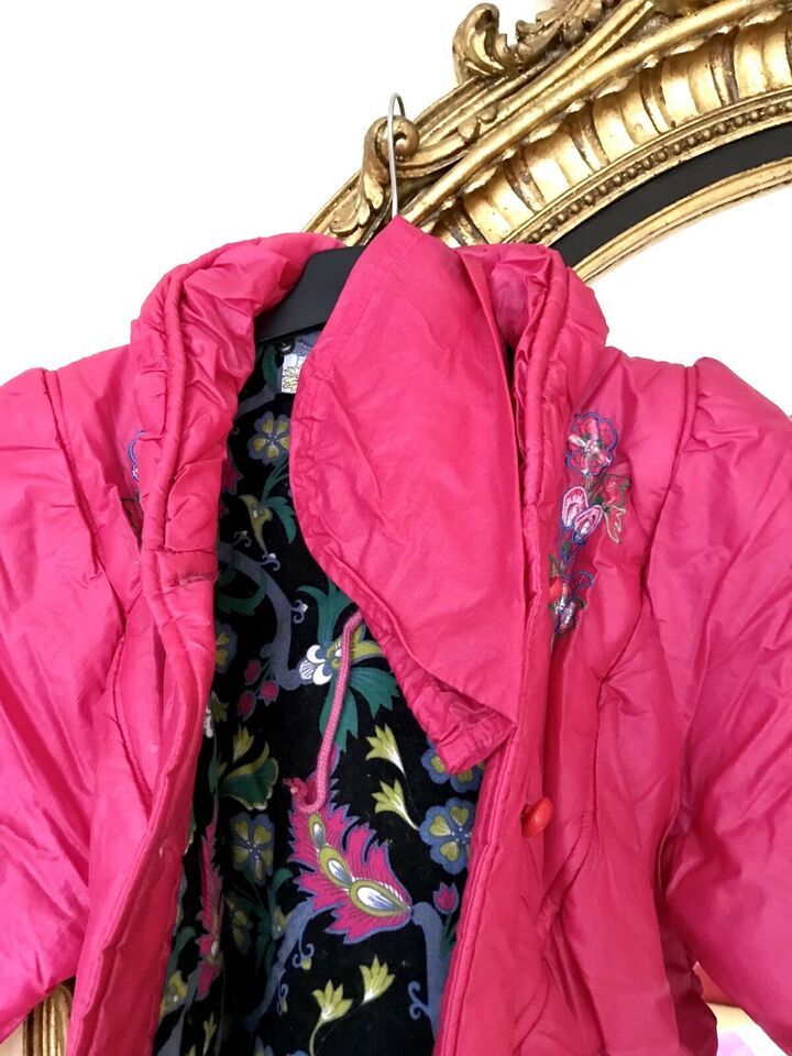 Exkl. Mädchen Winterjacke Warmfutter Regenkapuze pink Gr. 128 in Nürnberg (Mittelfr)