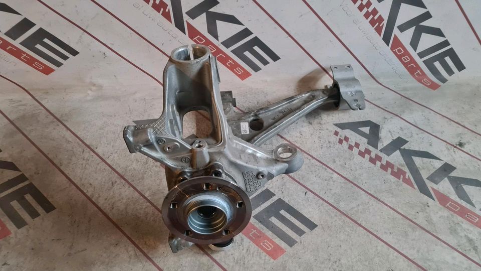 Achsschenkel links vorne MERCEDES-BENZ A-Klasse (W177) AMG A 35 4