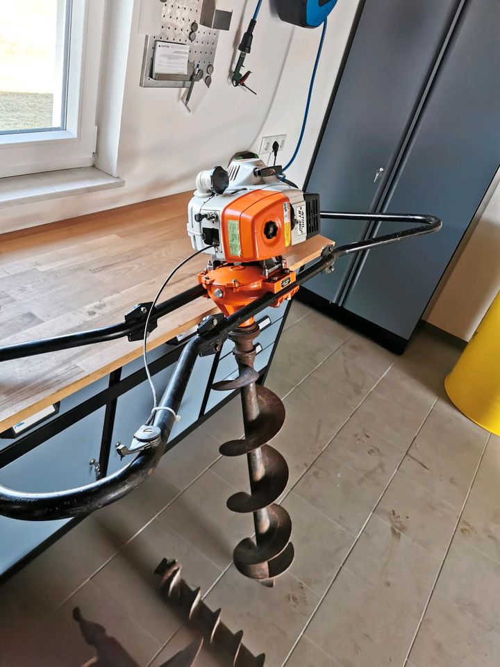 ! Mieten / Verleihe - Erdbohrer Zweimannbohrer Stihl BT 360 in Leiblfing