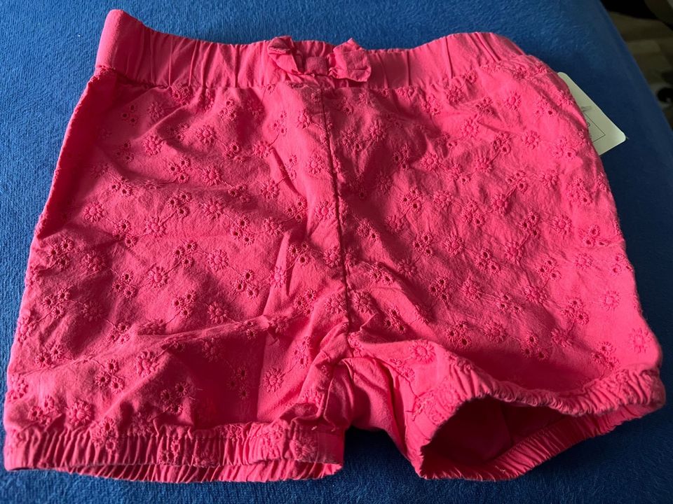 Shorts / kurze Hose für Mädchen, pink, Gr.: 74 in Rösrath