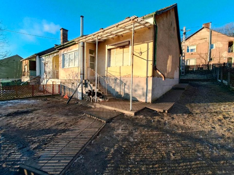 Einfamilien Haus In Ungarn Von Innen renoviert ( Farben ) in Pfaffenhofen a.d. Ilm