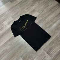 Cooles Nike T-Shirt mit Aufdruck original Größe M/L Nordrhein-Westfalen - Kleve Vorschau