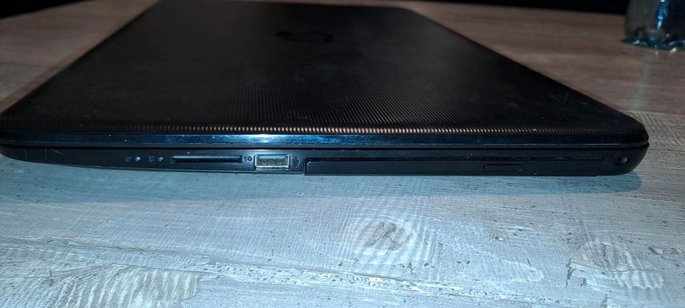 Laptop HP schwarz in Stromberg