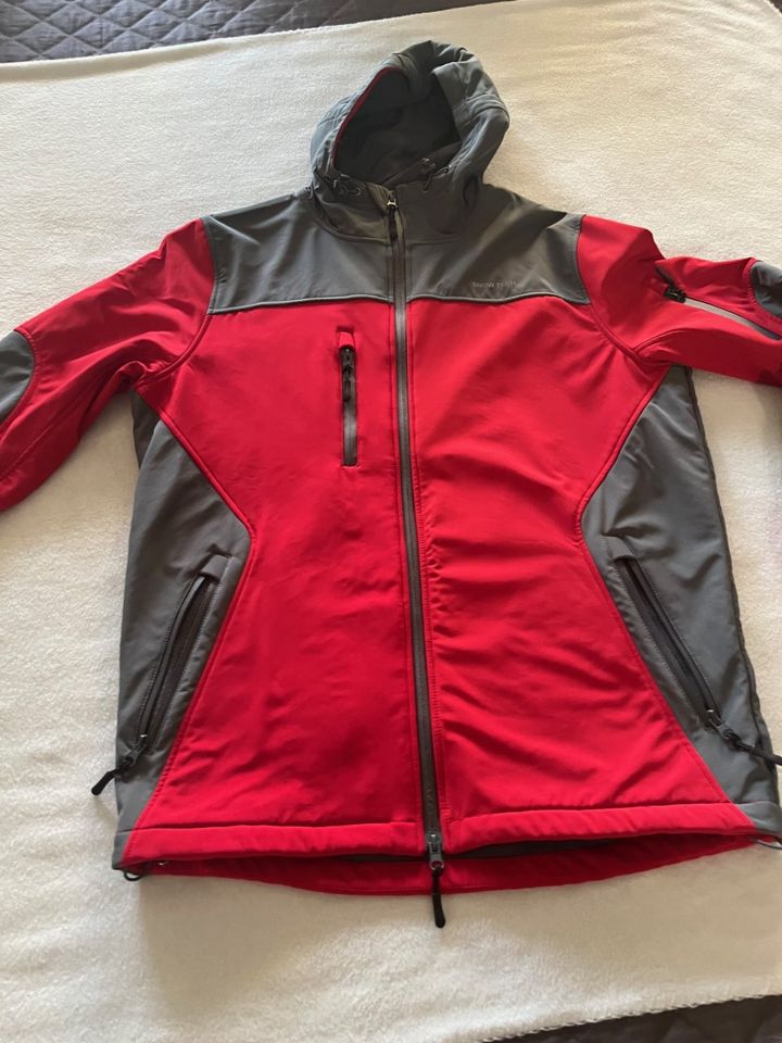 Sportjacke grau-rot Gr. 40 in Fürstenstein