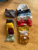 Kleiderpaket 74-80 bodies Hosen Pullis t Shirts 12 teile Baden-Württemberg - Freiburg im Breisgau Vorschau