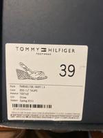 Hilfiger Sandalen Keilabsatz Erdgeschoss beige 39 Hessen - Lahnau Vorschau
